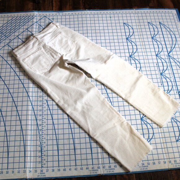 LOFT Ivory Wide Wale Corduroy High Rise Jeans, 00/24, Like New - Picture 3 of 7